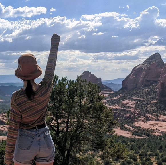 Meet your Posher, Peach - Picture 1 of 3